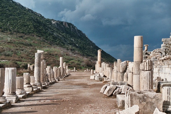 Ephesus,_the_Weststreet_of_the_Agora